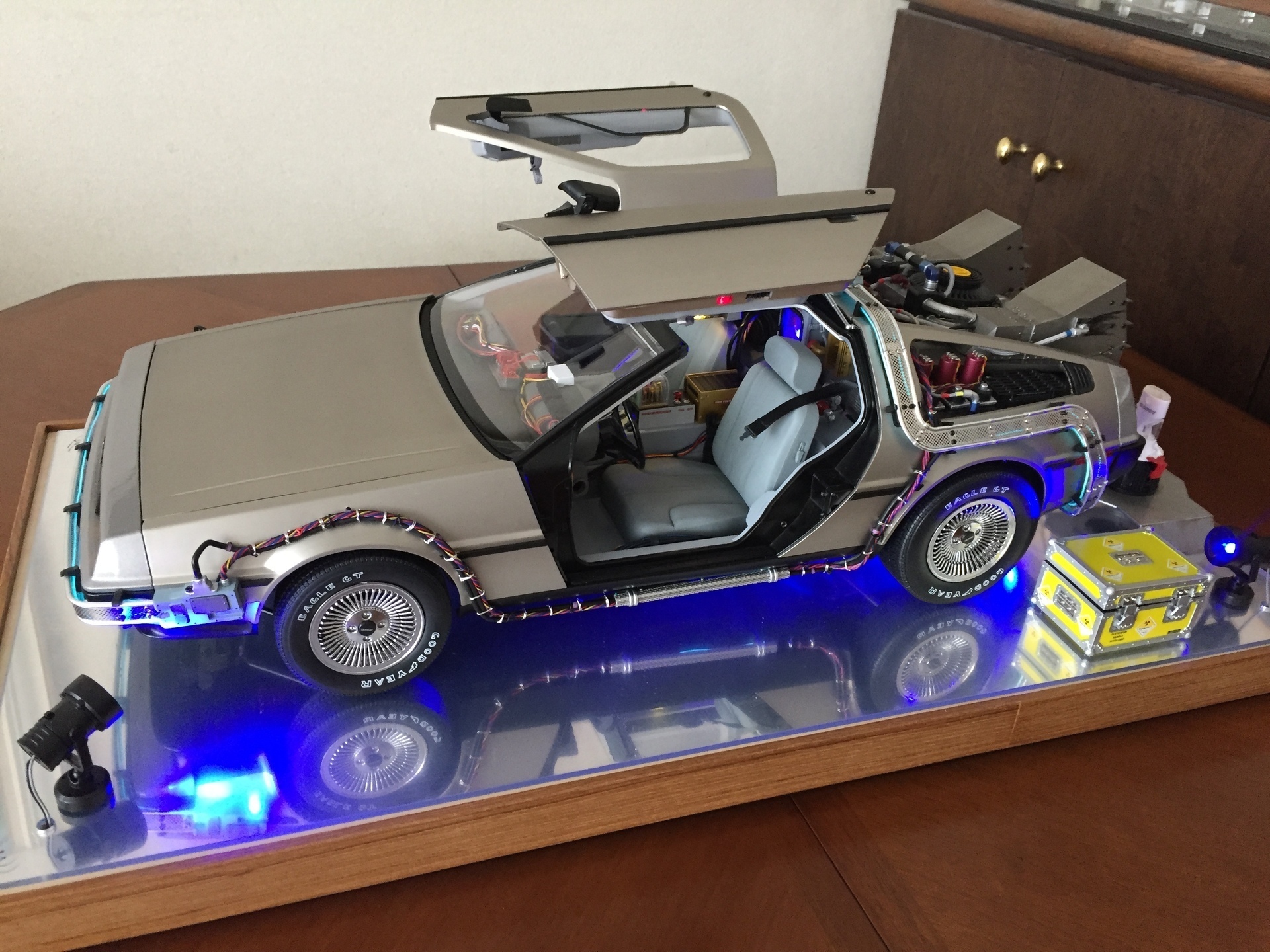 週刊デロリアン 1/8 scale デアゴスティーニ: King of the 週刊デロリアン 1/8 scale デアゴスティーニ: King of the