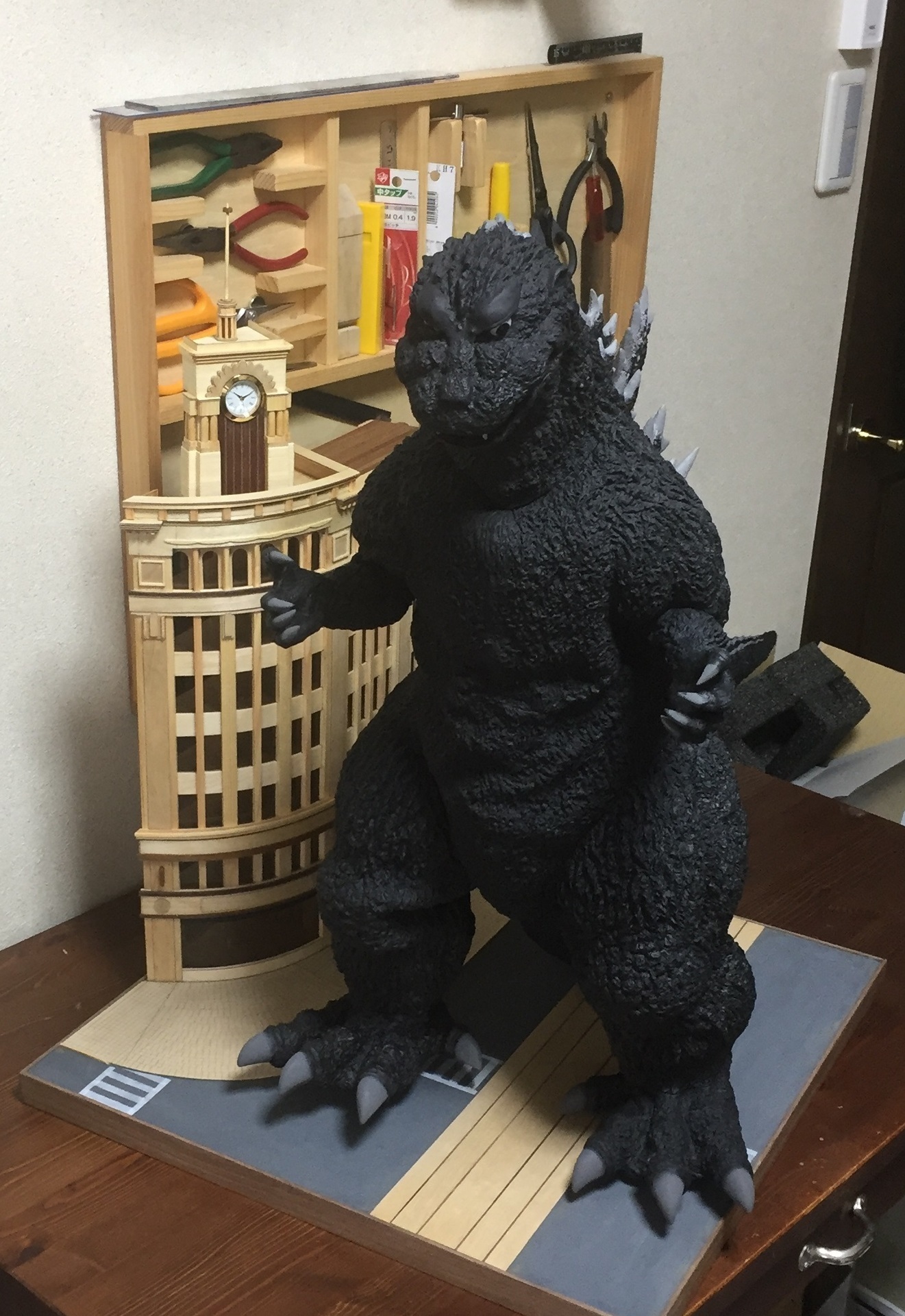 週刊ゴジラをつくる 1/87 scale デアゴスティーニ: King of the